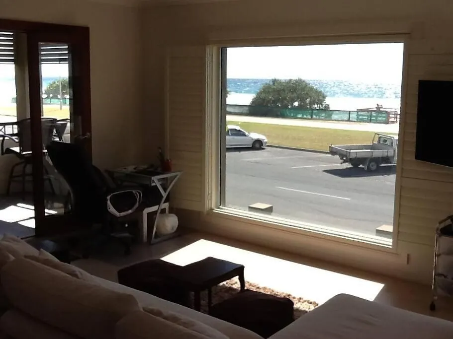 Beachfront Miami 2 Bdr Easy Living Views Views!!!! Gold Coast