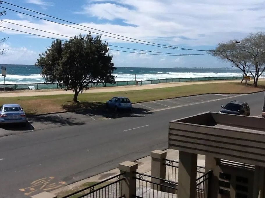 Beachfront Miami 2 Bdr Easy Living Views Views!!!! Gold Coast Australia