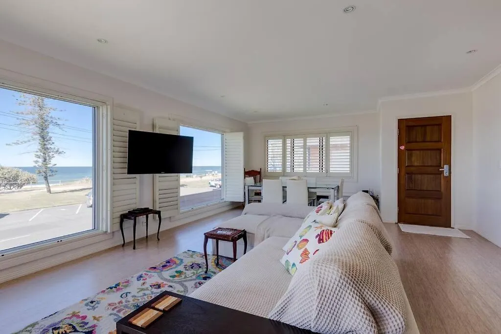 Beachfront Miami 2 Bdr Easy Living Views Views!!!! Gold Coast Apartment
